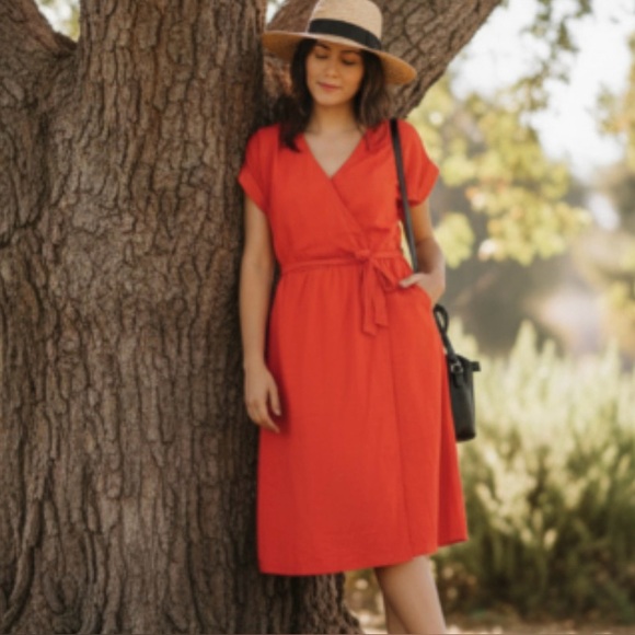 Universal Thread Dresses & Skirts - Universal Threads Faux Wrap Red Dress
